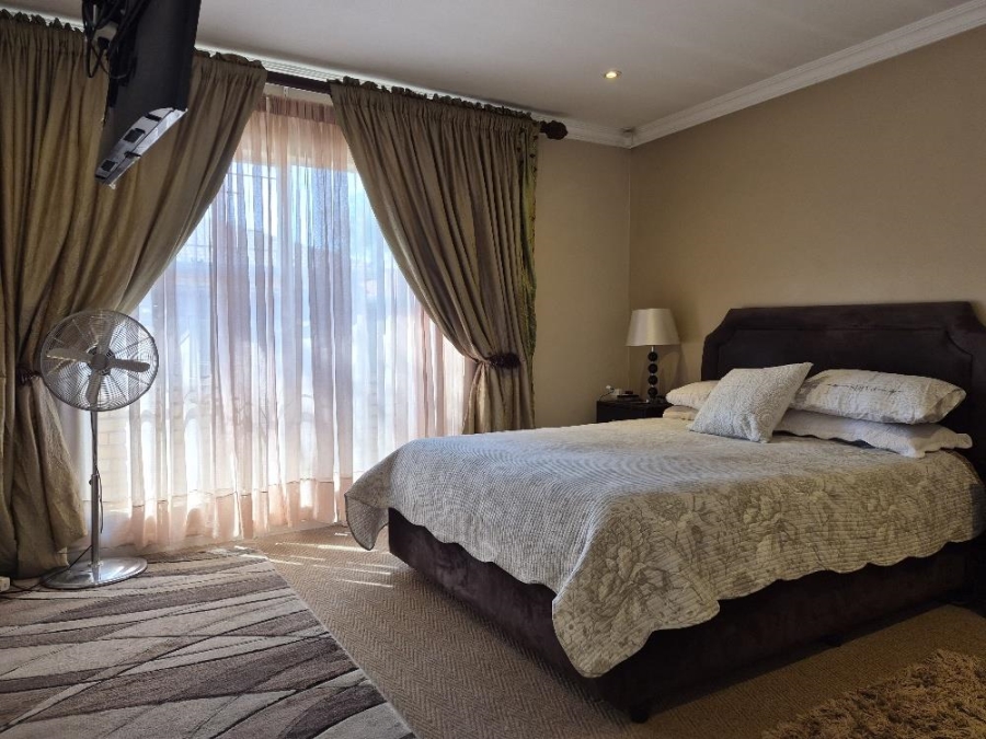 3 Bedroom Property for Sale in Beyerspark Gauteng