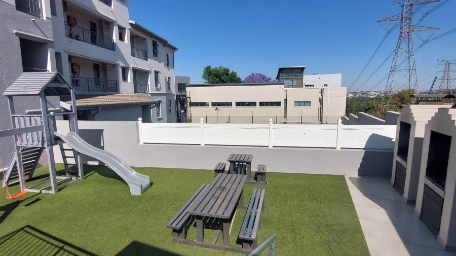 2 Bedroom Property for Sale in Morningside Gauteng