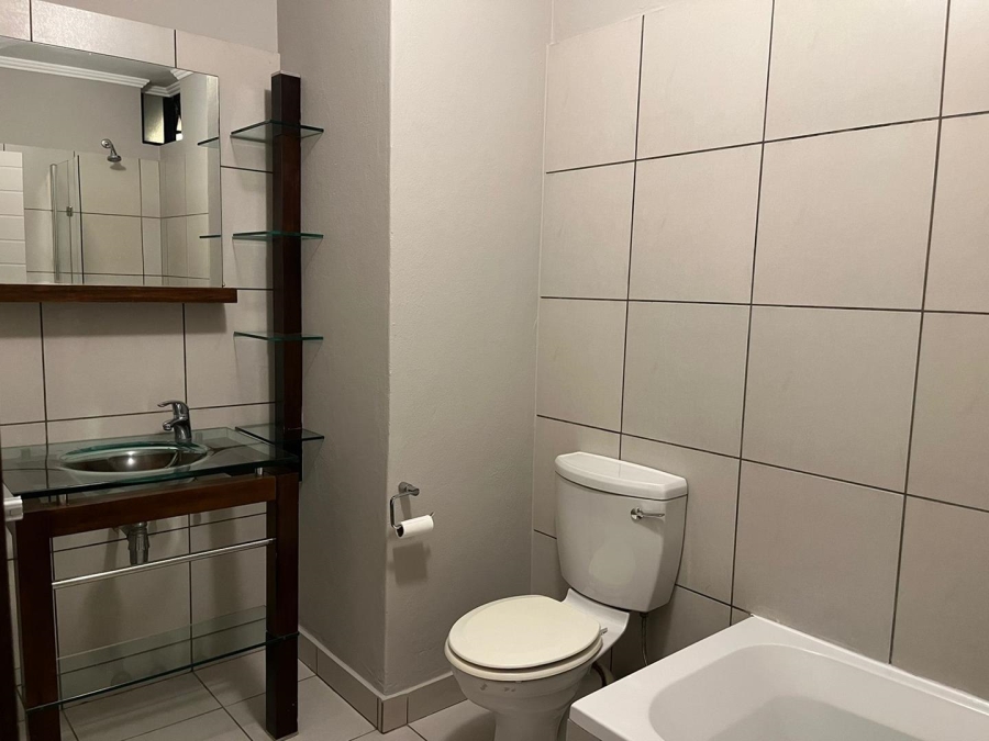 To Let 1 Bedroom Property for Rent in Jackal Creek Golf Estate Gauteng
