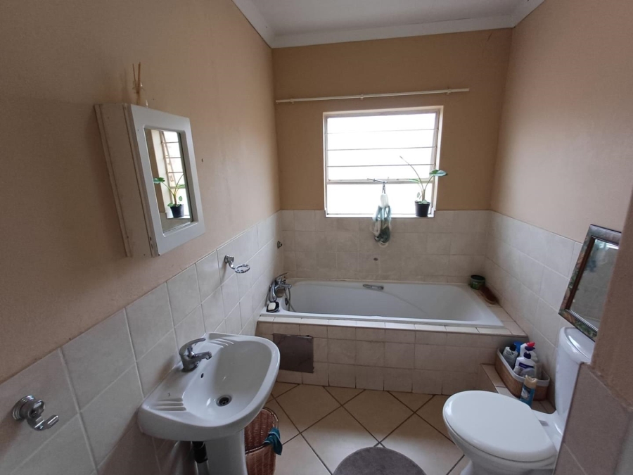 To Let 2 Bedroom Property for Rent in Wilgespruit A H Gauteng
