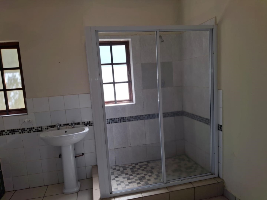 To Let 2 Bedroom Property for Rent in Zwavelpoort Gauteng