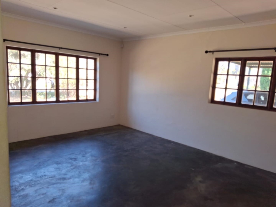 To Let 2 Bedroom Property for Rent in Zwavelpoort Gauteng
