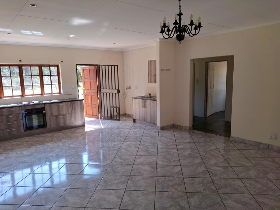 To Let 2 Bedroom Property for Rent in Zwavelpoort Gauteng