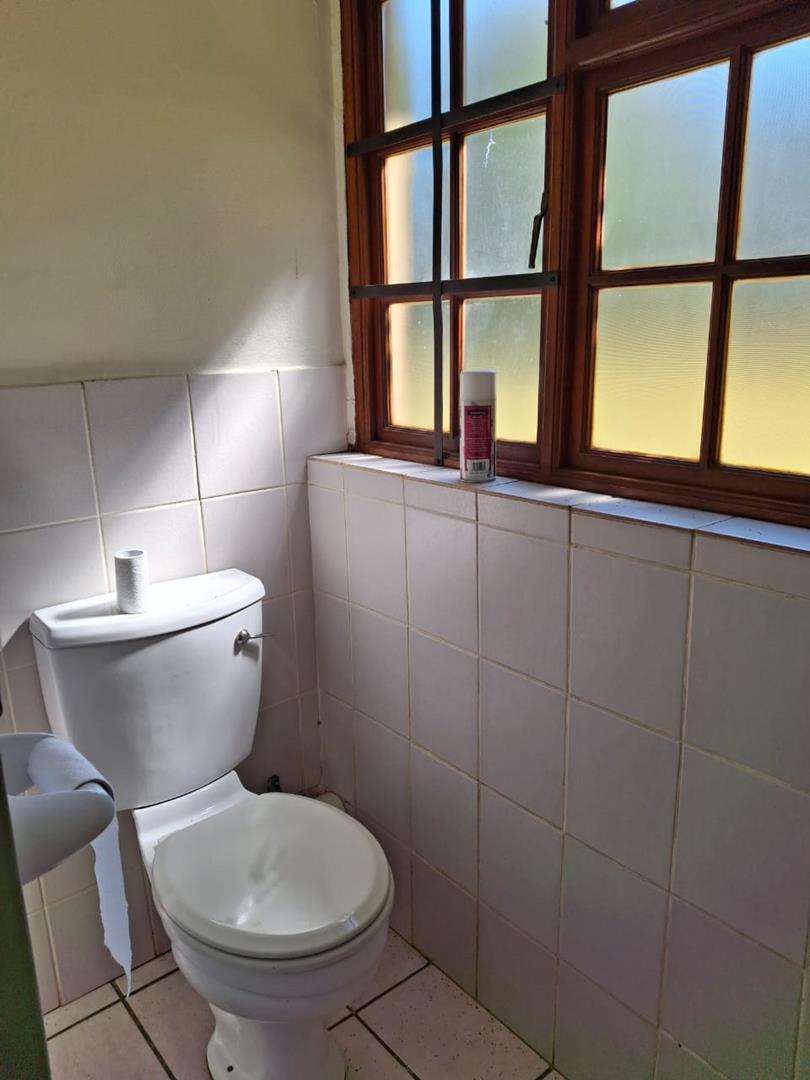To Let 2 Bedroom Property for Rent in Zwavelpoort Gauteng