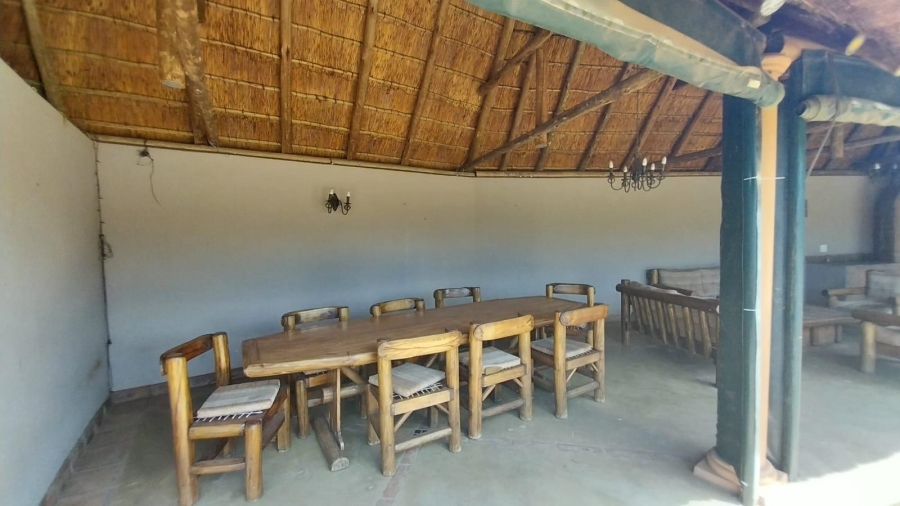 To Let 2 Bedroom Property for Rent in Zwavelpoort Gauteng