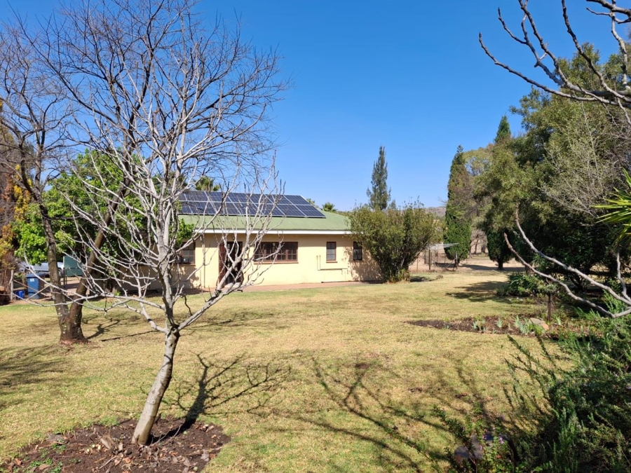 To Let 2 Bedroom Property for Rent in Zwavelpoort Gauteng