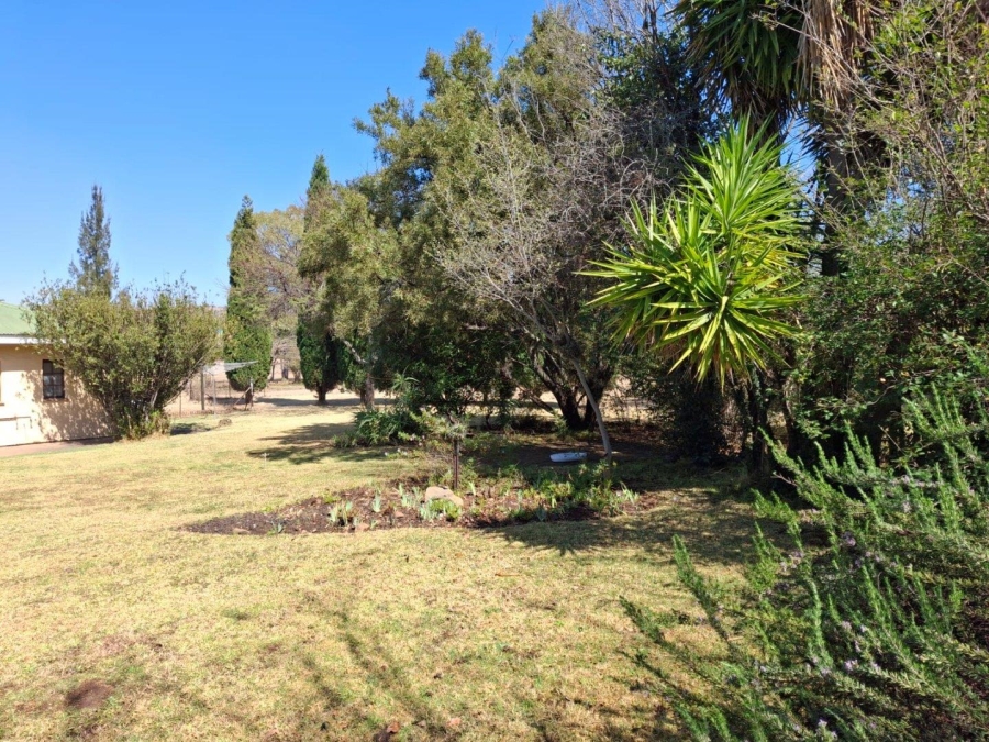 To Let 2 Bedroom Property for Rent in Zwavelpoort Gauteng