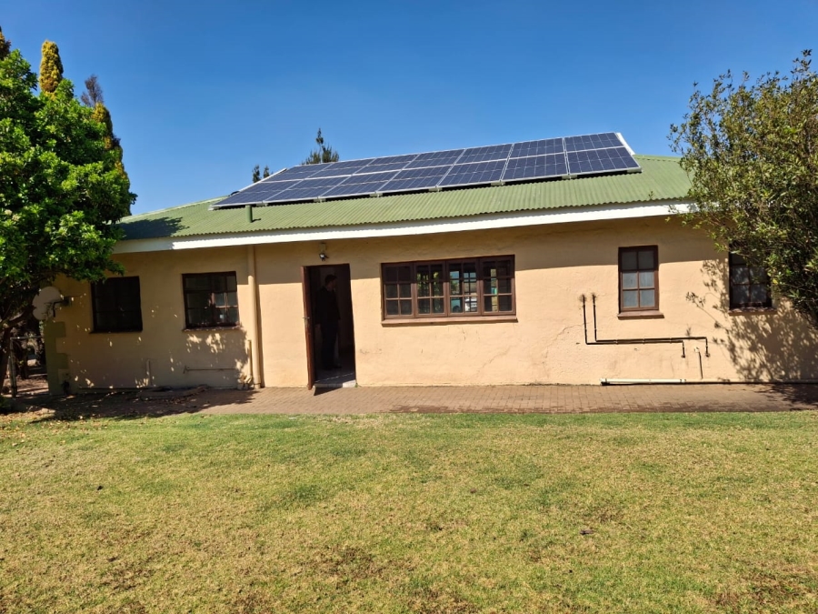 To Let 2 Bedroom Property for Rent in Zwavelpoort Gauteng