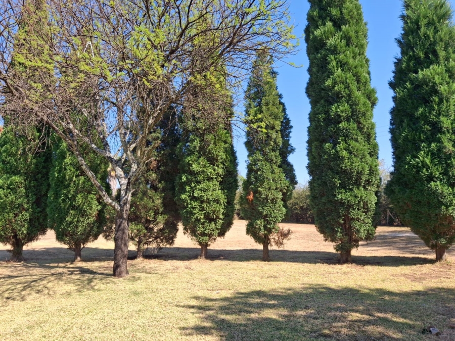 To Let 2 Bedroom Property for Rent in Zwavelpoort Gauteng