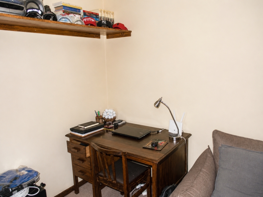 2 Bedroom Property for Sale in Moreleta Park Gauteng