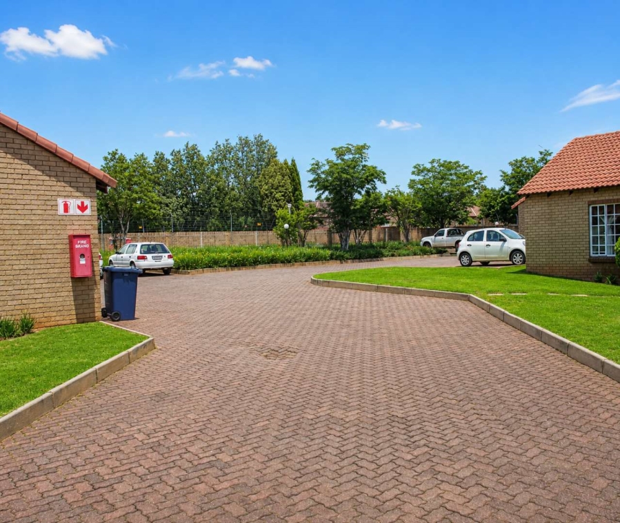 2 Bedroom Property for Sale in Moreleta Park Gauteng