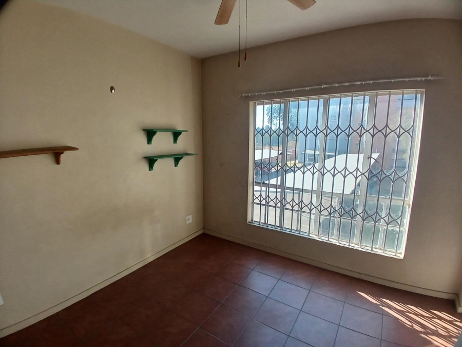 To Let 2 Bedroom Property for Rent in Waterkloof Glen Gauteng