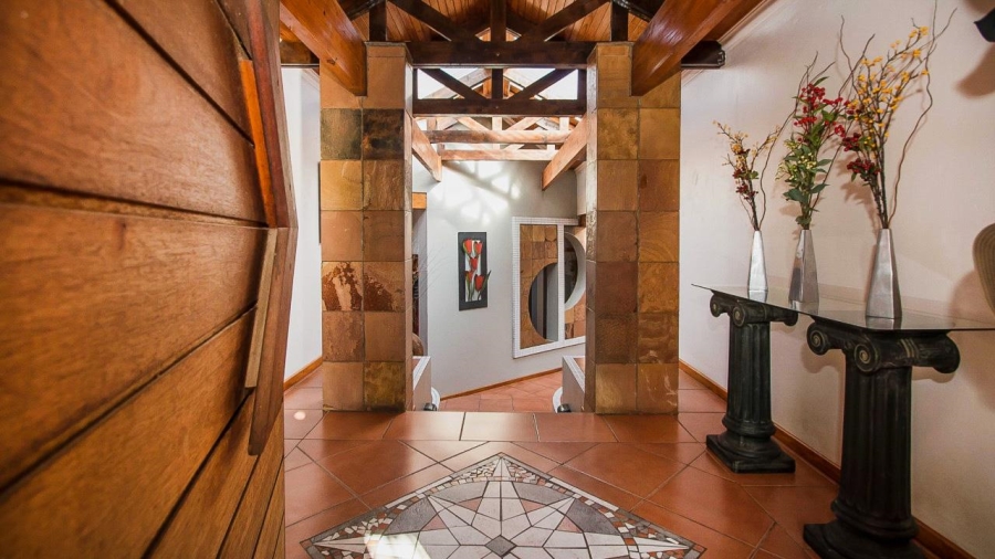 6 Bedroom Property for Sale in Kenmare Gauteng