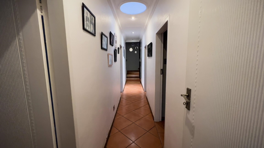 6 Bedroom Property for Sale in Kenmare Gauteng