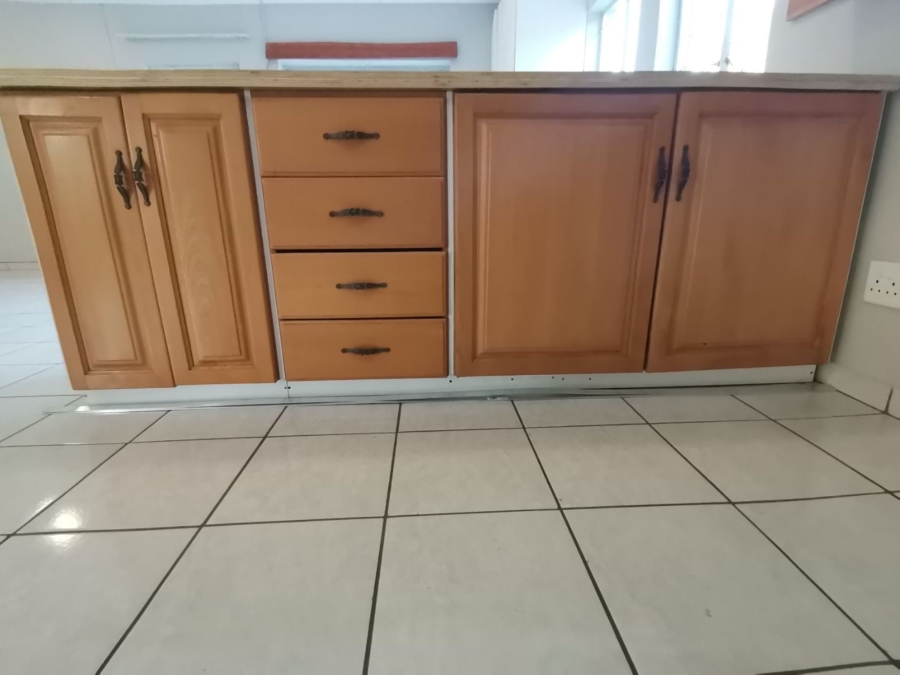 To Let 2 Bedroom Property for Rent in Queenswood Gauteng