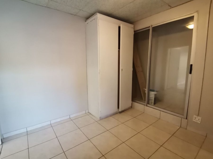 To Let 2 Bedroom Property for Rent in Queenswood Gauteng