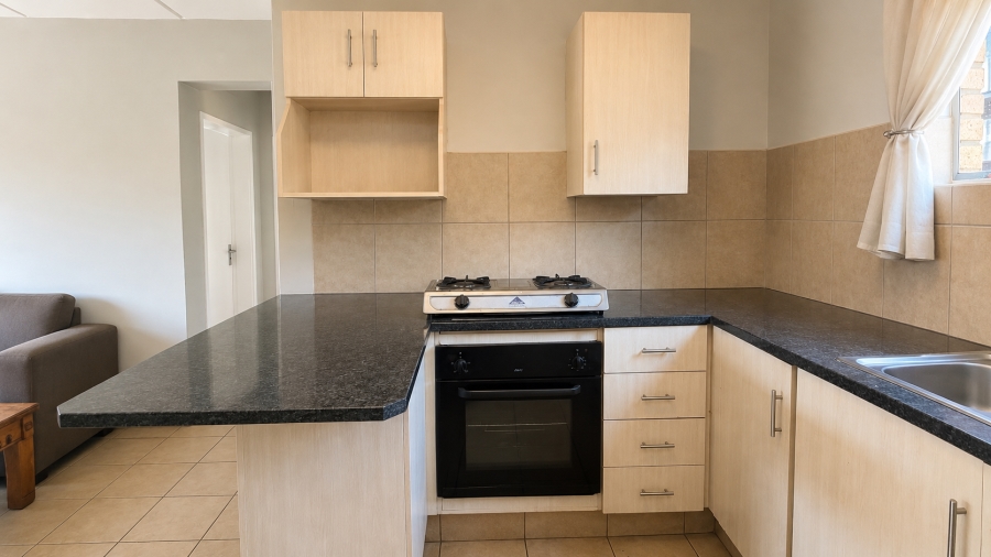 2 Bedroom Property for Sale in Erand Gardens Gauteng