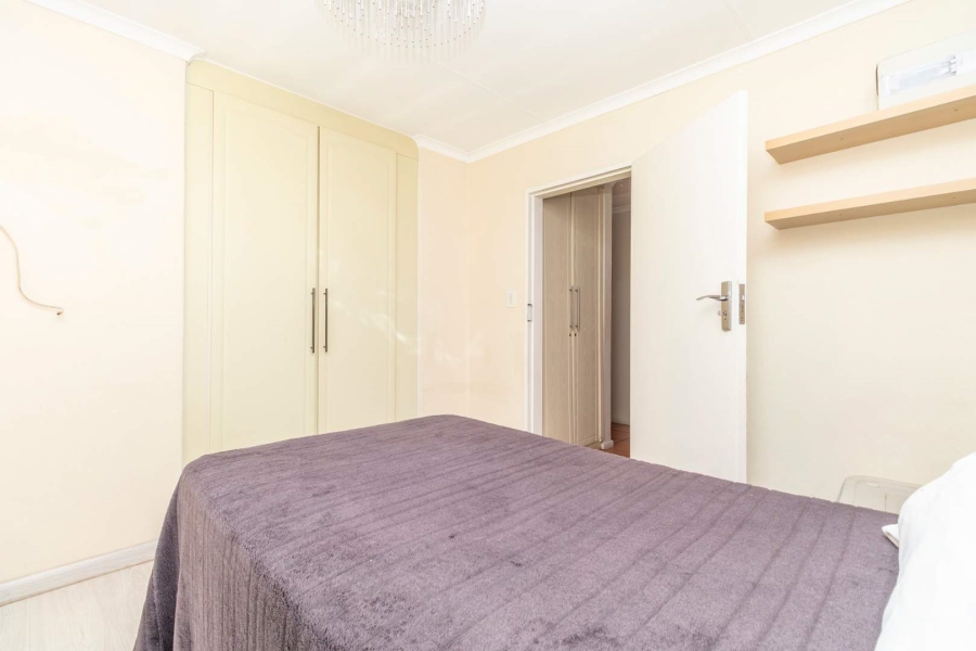 To Let 3 Bedroom Property for Rent in Hurlingham Gauteng