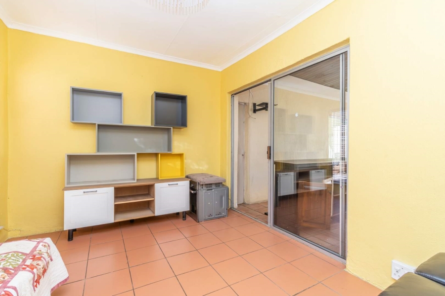 To Let 3 Bedroom Property for Rent in Hurlingham Gauteng