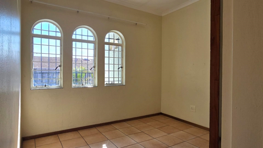 3 Bedroom Property for Sale in Sinoville Gauteng