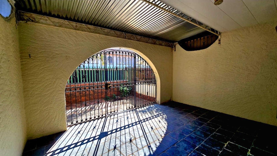 3 Bedroom Property for Sale in Sinoville Gauteng