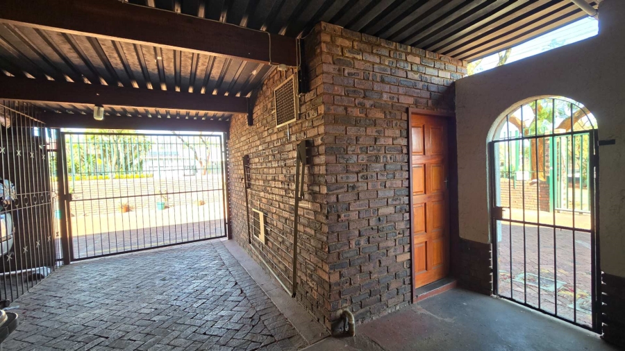 3 Bedroom Property for Sale in Sinoville Gauteng