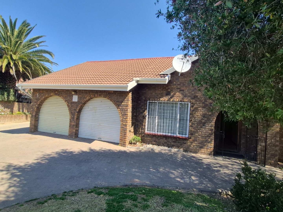 3 Bedroom Property for Sale in Birchleigh North Gauteng
