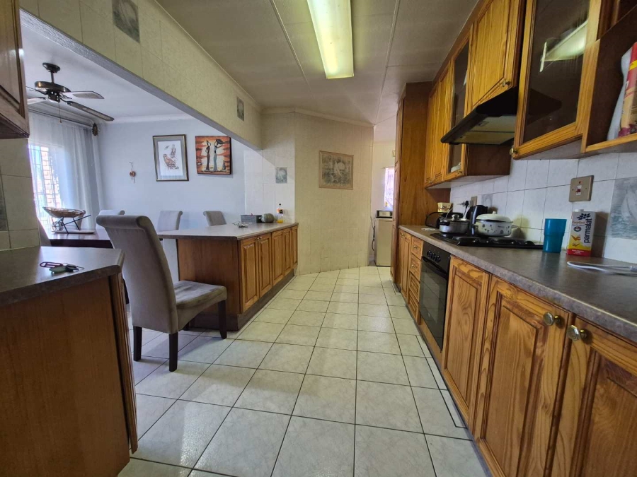3 Bedroom Property for Sale in Birchleigh North Gauteng
