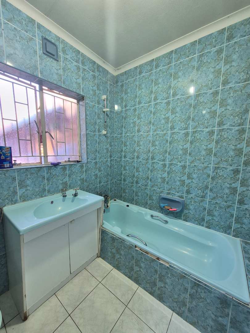 3 Bedroom Property for Sale in Birchleigh North Gauteng