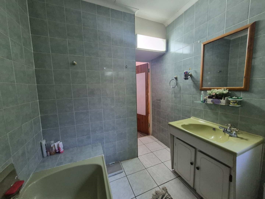 3 Bedroom Property for Sale in Birchleigh North Gauteng