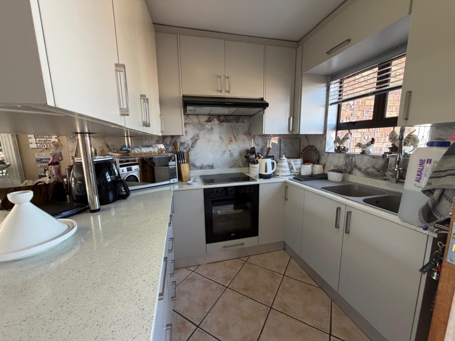 3 Bedroom Property for Sale in Elandsfontein A H Gauteng