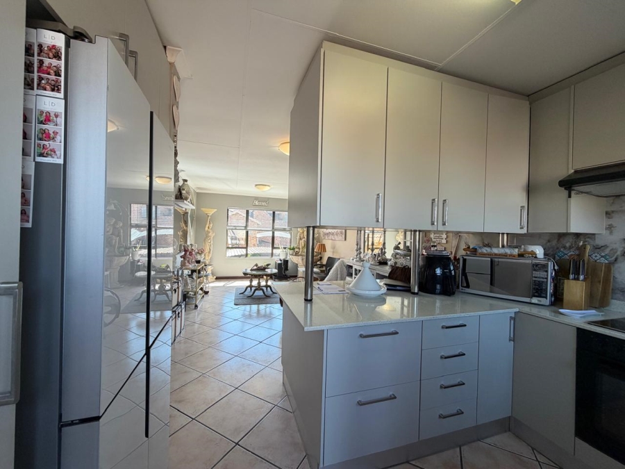 3 Bedroom Property for Sale in Elandsfontein A H Gauteng