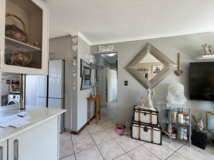 3 Bedroom Property for Sale in Elandsfontein A H Gauteng
