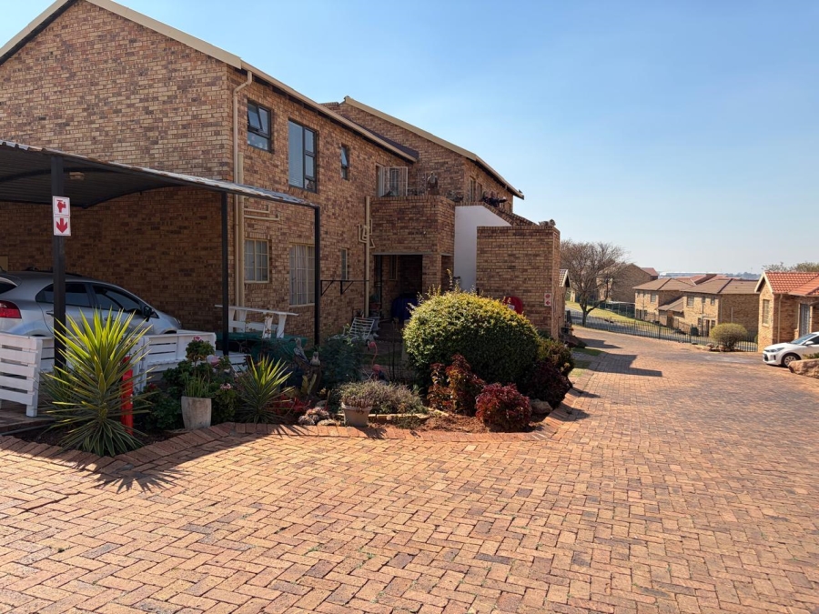 3 Bedroom Property for Sale in Elandsfontein A H Gauteng