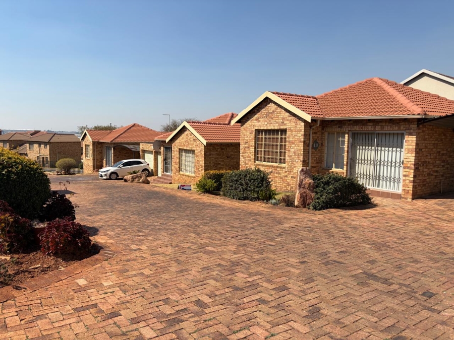 3 Bedroom Property for Sale in Elandsfontein A H Gauteng
