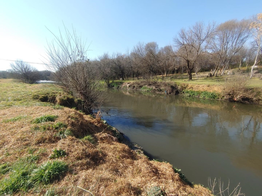 0 Bedroom Property for Sale in Rothdene Gauteng