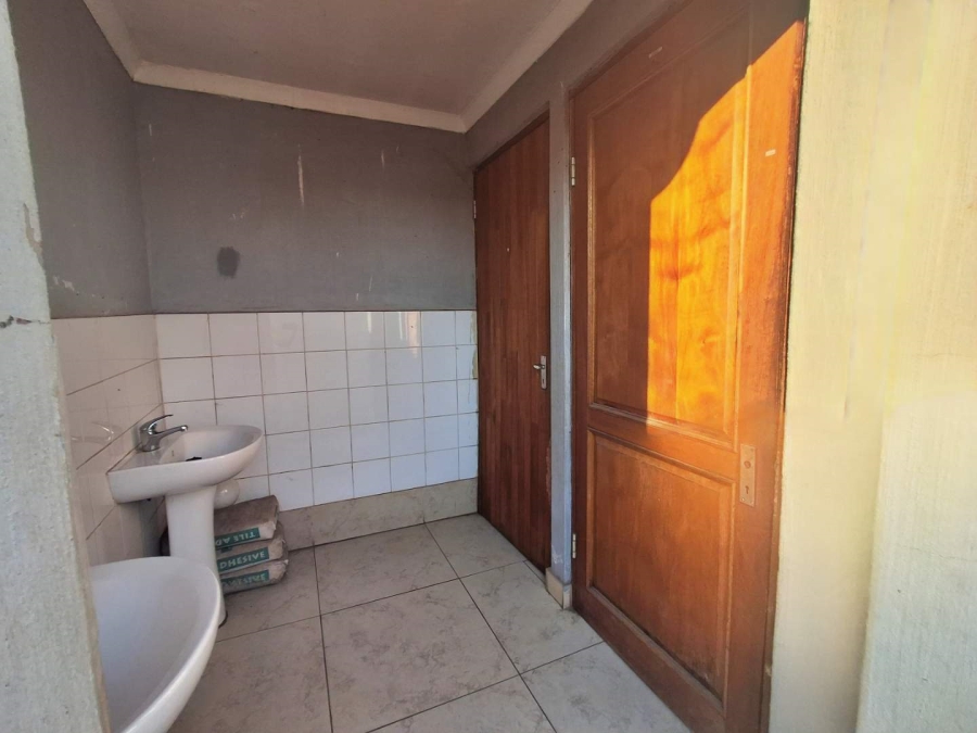 8 Bedroom Property for Sale in Atteridgeville Gauteng
