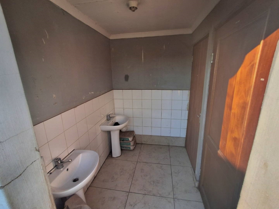 8 Bedroom Property for Sale in Atteridgeville Gauteng