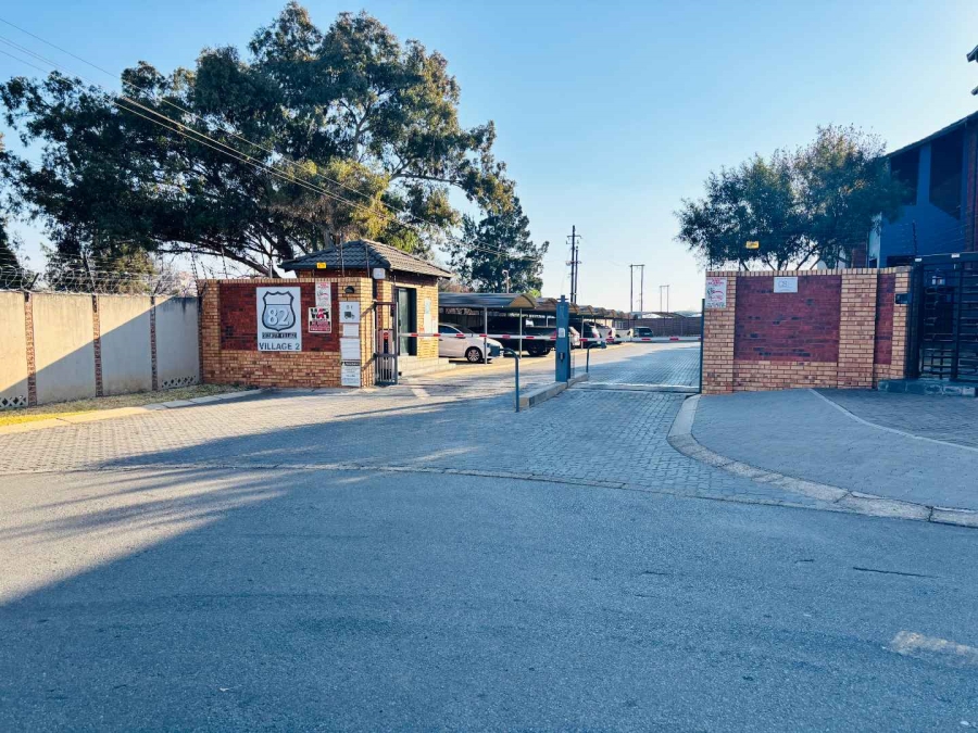 2 Bedroom Property for Sale in Alveda Park Gauteng