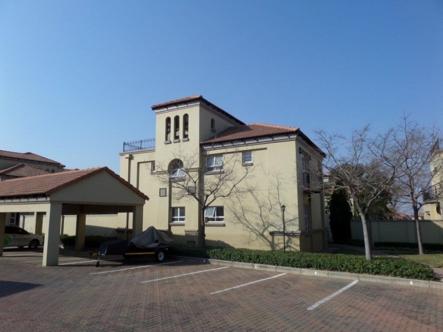 To Let 3 Bedroom Property for Rent in Lonehill Gauteng