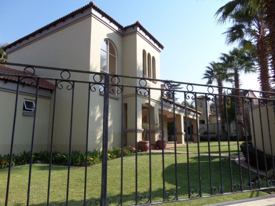 To Let 3 Bedroom Property for Rent in Lonehill Gauteng