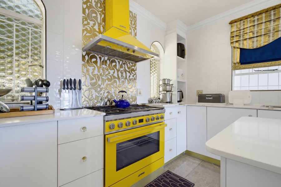 8 Bedroom Property for Sale in Glenvista Gauteng