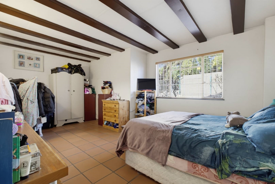 8 Bedroom Property for Sale in Glenvista Gauteng