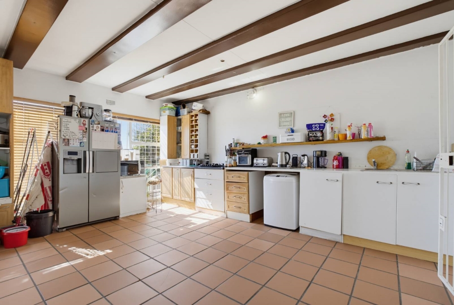 8 Bedroom Property for Sale in Glenvista Gauteng