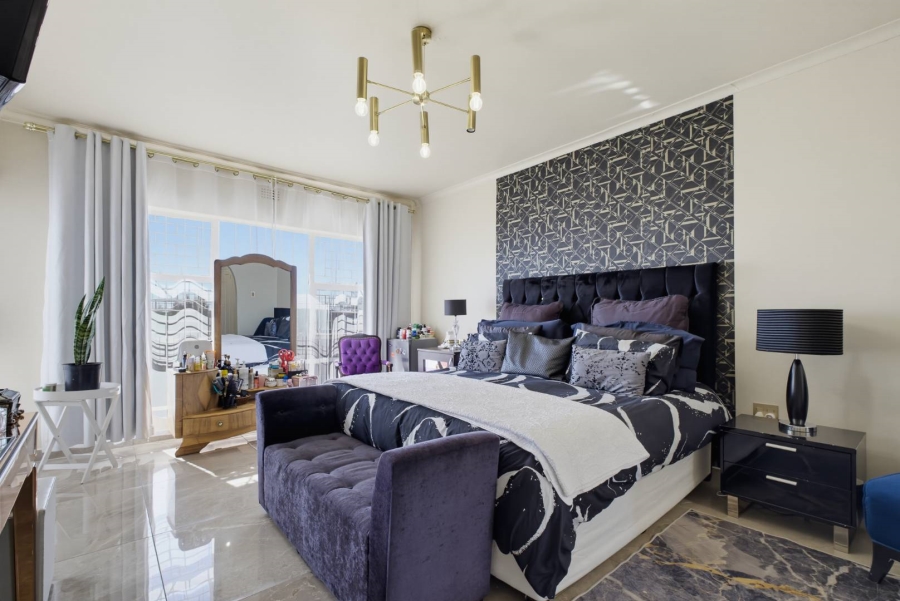 8 Bedroom Property for Sale in Glenvista Gauteng