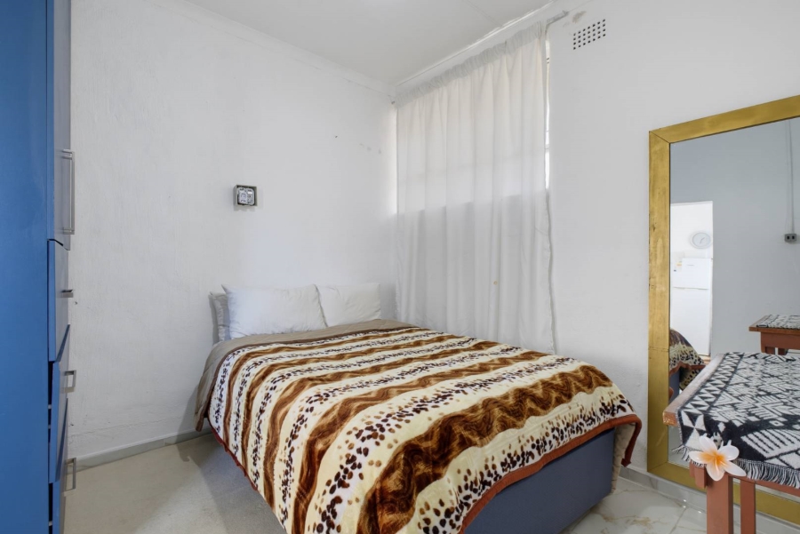 8 Bedroom Property for Sale in Glenvista Gauteng