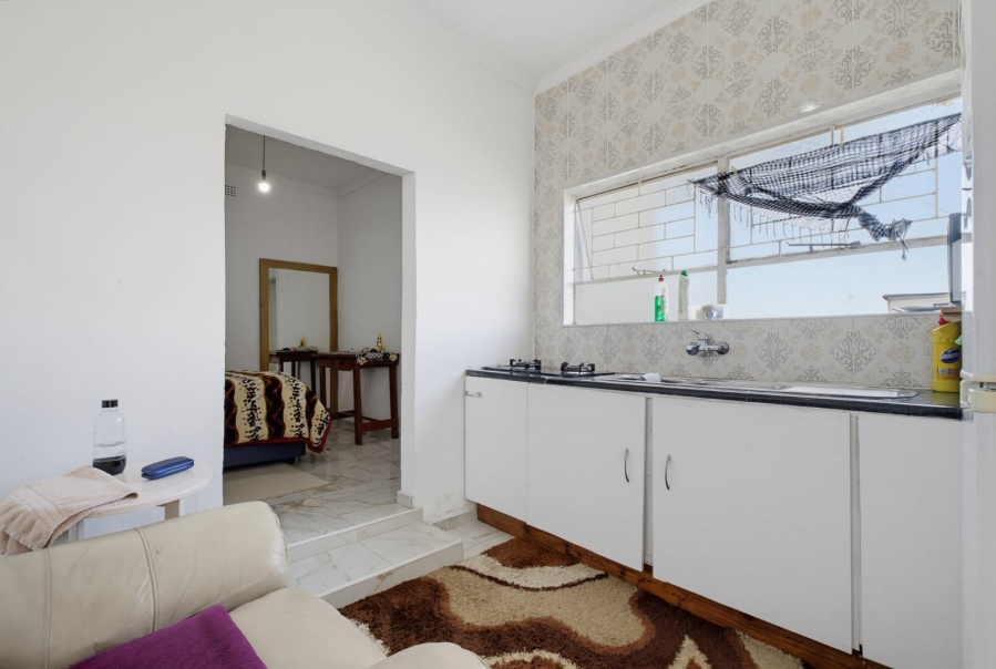 8 Bedroom Property for Sale in Glenvista Gauteng