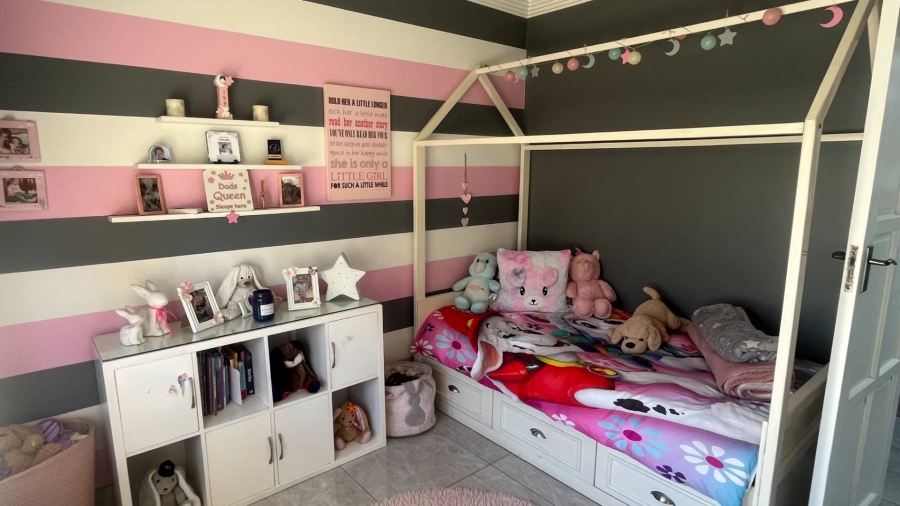 4 Bedroom Property for Sale in Brackendowns Gauteng
