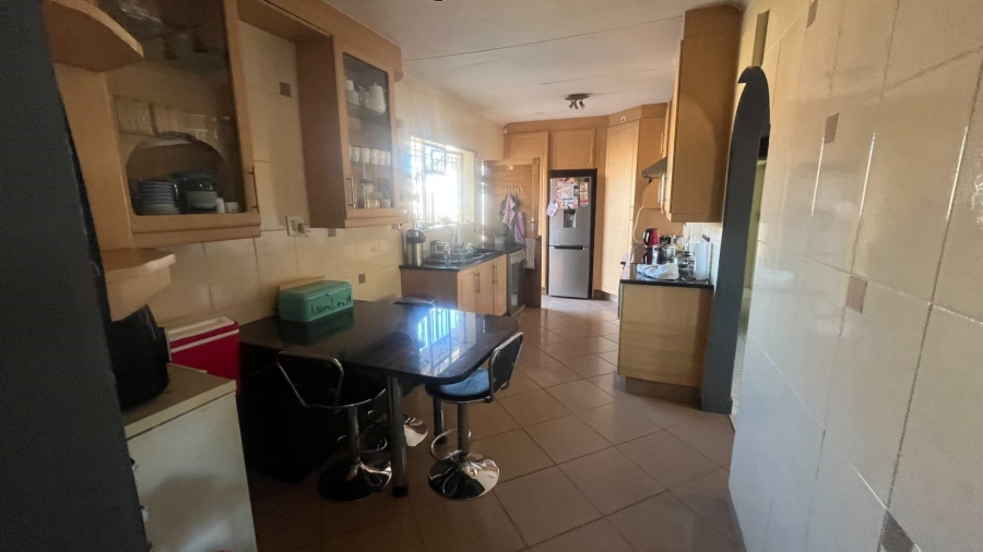 4 Bedroom Property for Sale in Brackendowns Gauteng