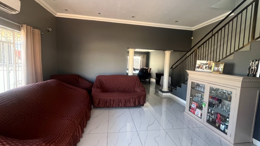 4 Bedroom Property for Sale in Brackendowns Gauteng